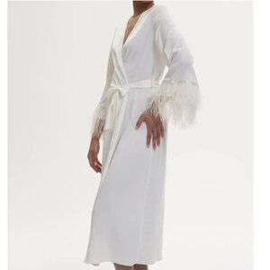 Rya Collection Swan Robe 570 in Ivory